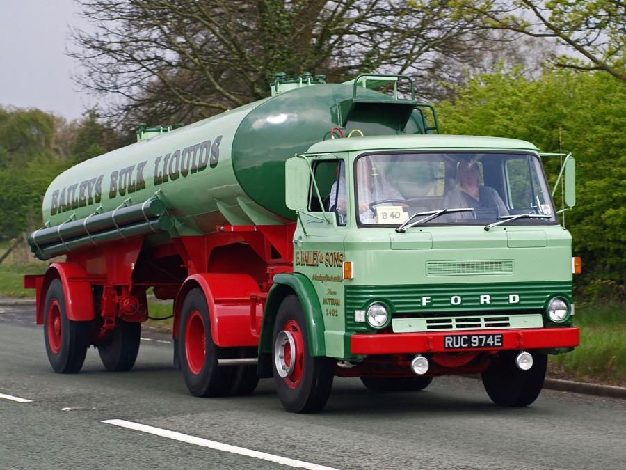  Ford D-Series 1965 года  (фото 13 из 20)